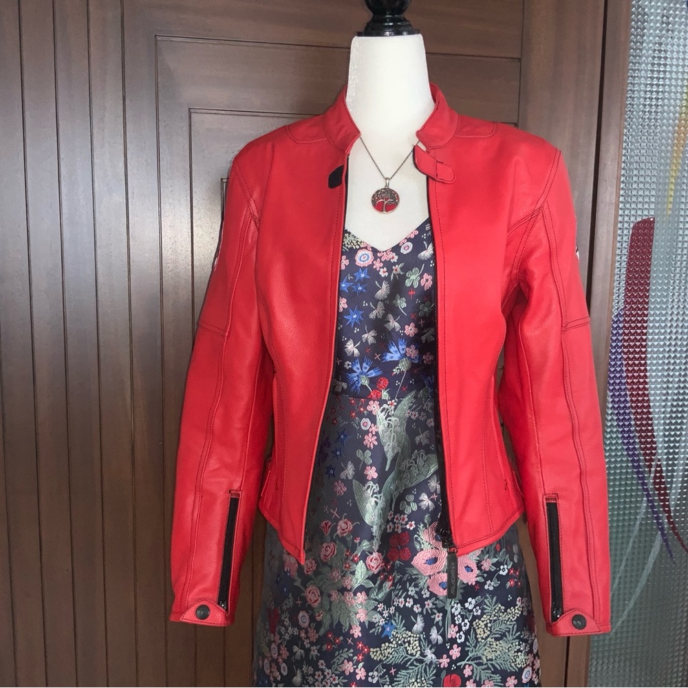 SUOMY Woman's Leather Motorcycle Jacket, Sz S, EUC - Picture 4 of 16